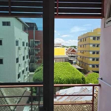 Bonita House Ξενοδοχείο Μπανγκόκ Εξωτερικό φωτογραφία