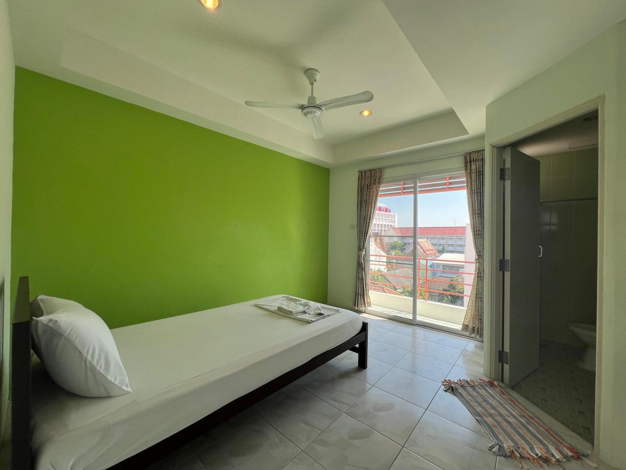 Bonita House Ξενοδοχείο Μπανγκόκ Εξωτερικό φωτογραφία