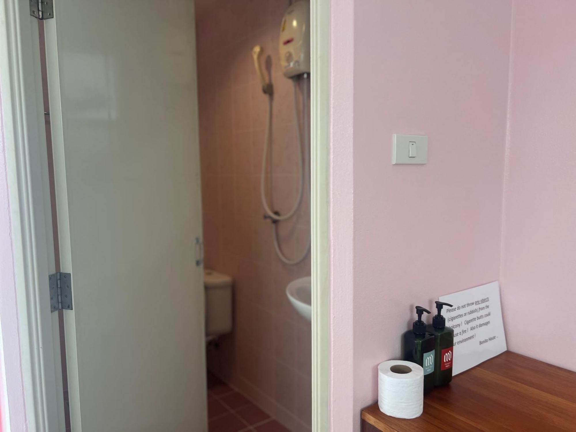 Bonita House Ξενοδοχείο Μπανγκόκ Εξωτερικό φωτογραφία